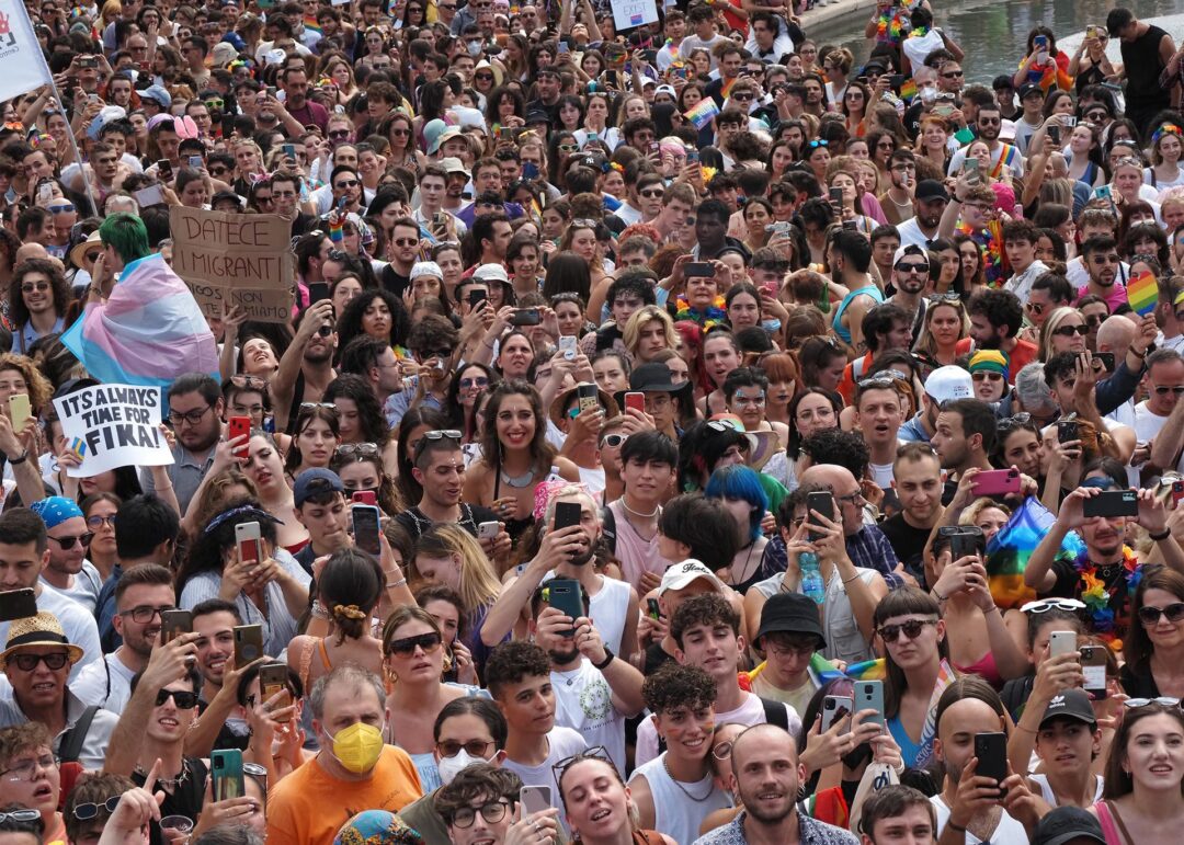 ROMA PRIDE 1994 – 2024, 30 ANNI DI ORGOGLIO: oggi a Roma più di un milione di persone hanno sfilato per festeggiare il 30° anniversario del Pride