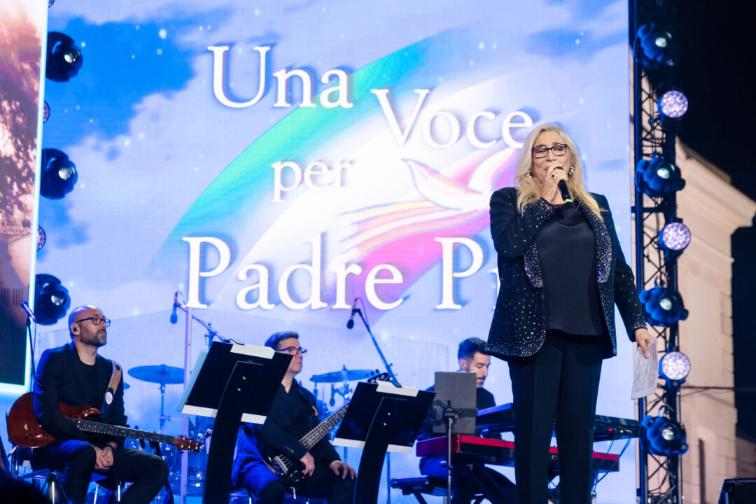 Rai1, “Una Voce per Padre Pio” torna per il 25° anno. Tra gli ospiti: Al Bano, Orietta Berti, Ermal Meta. Conduce Mara Venier (mercoledì 3 luglio, in prima serata)